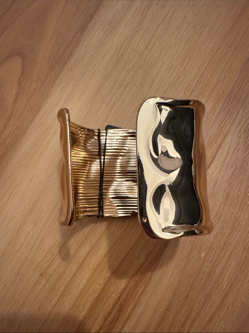 House of Harlow 1960 Shiny Gold Wave Cuff Bracelet - Picture 6 of 9